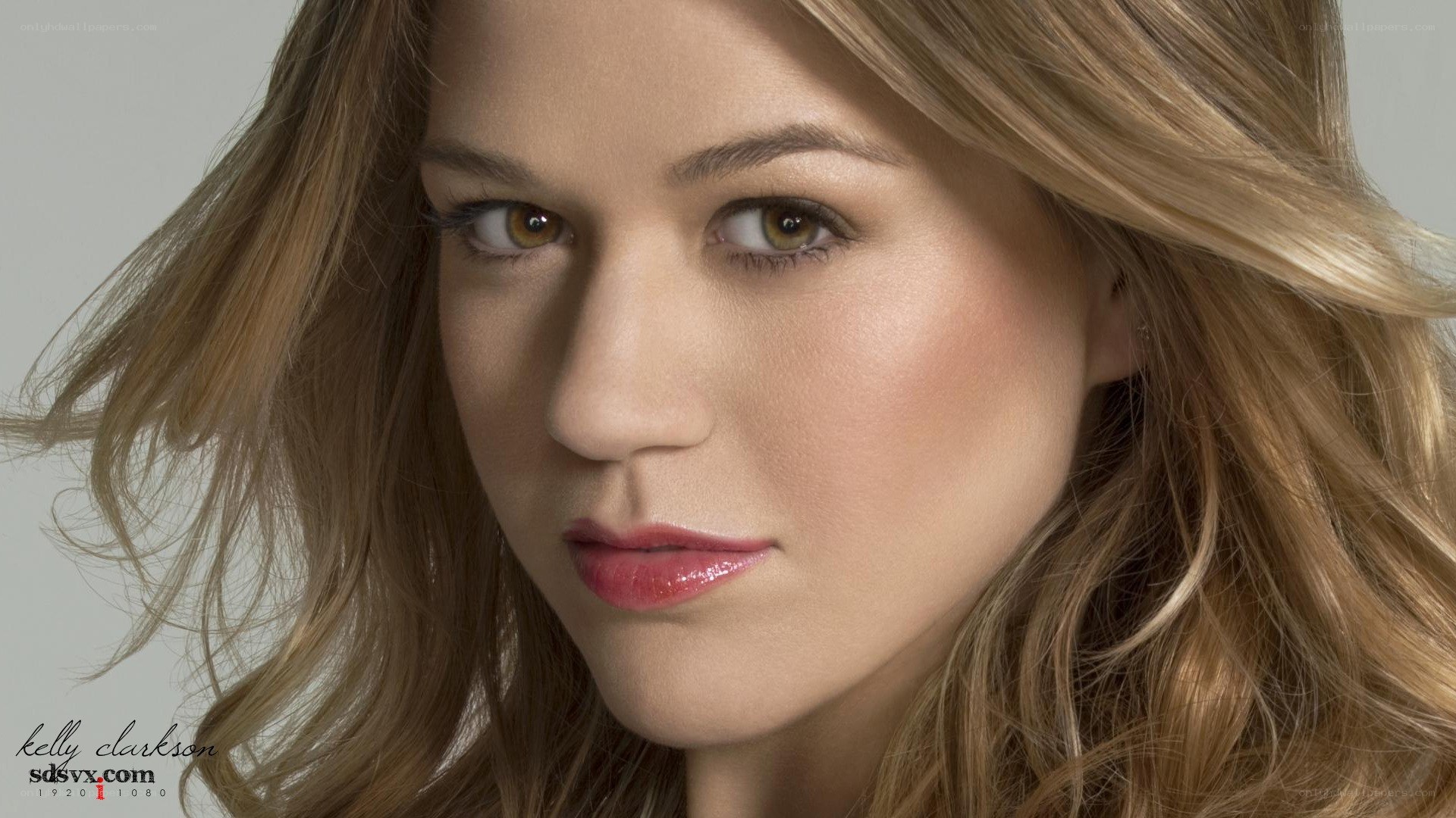 Kelly Clarkson portrait