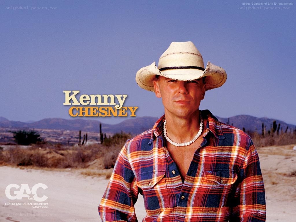 Kenny Chesney in desert