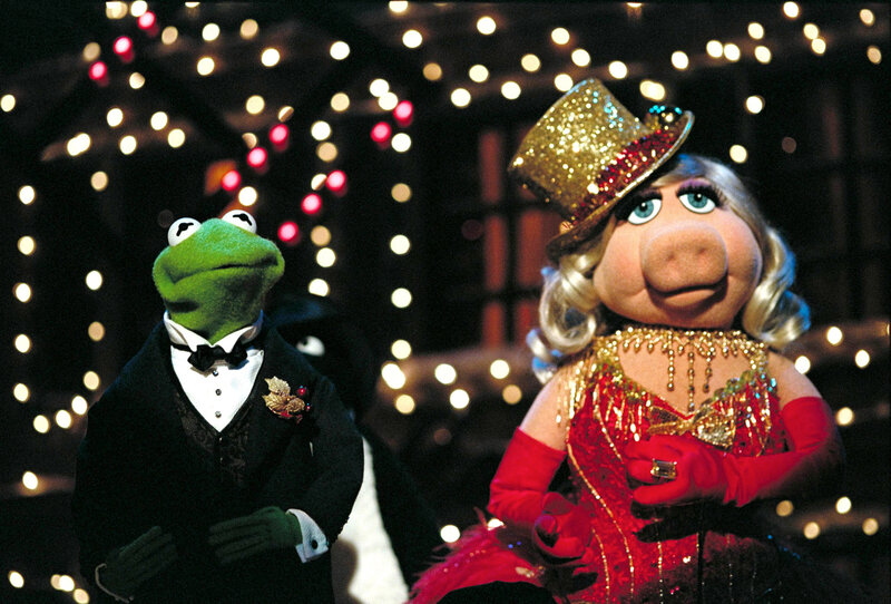 Kermit and Miss Piggy on stage