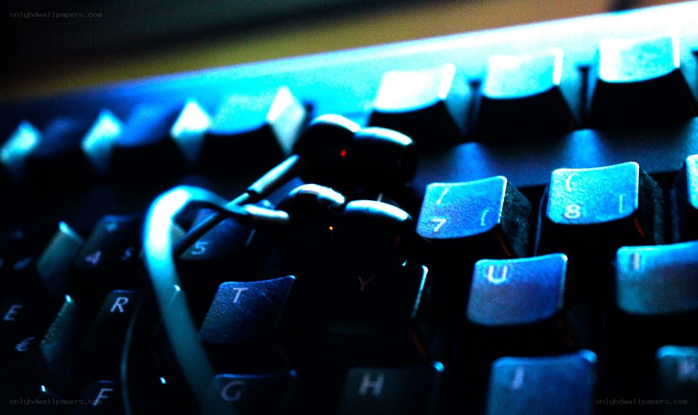 keyboard with earbuds