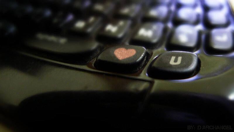 Keyboard with Heart Key — Black