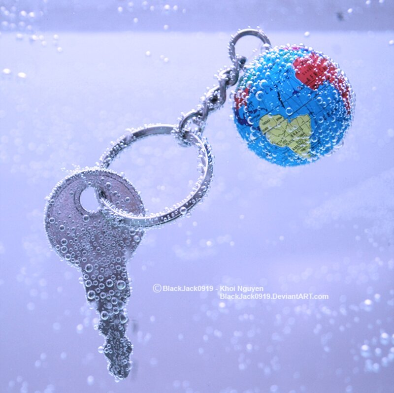 Keychain with Globe Underwater