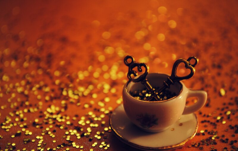 Keys in a Teacup