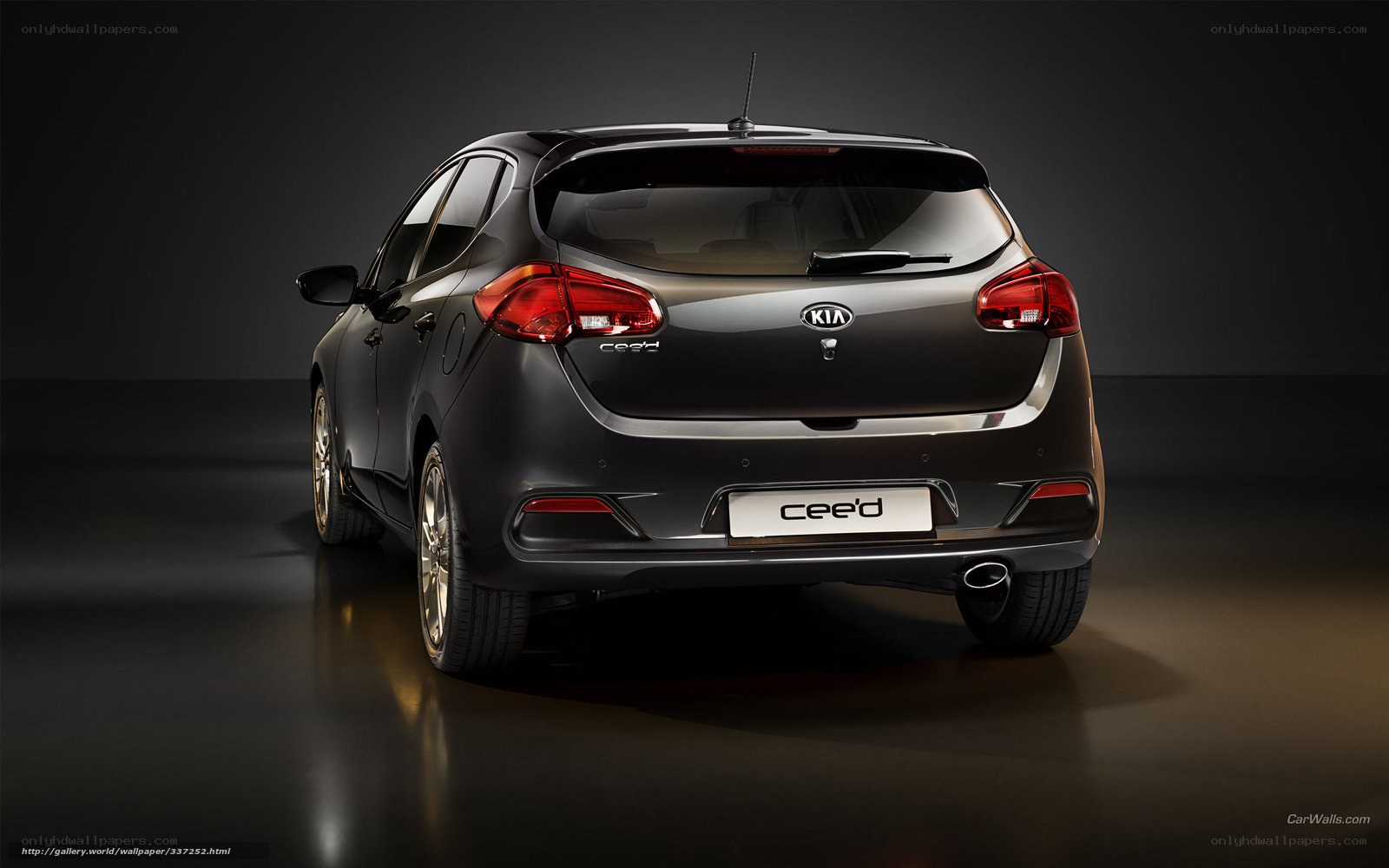 Kia Cee'd rear view