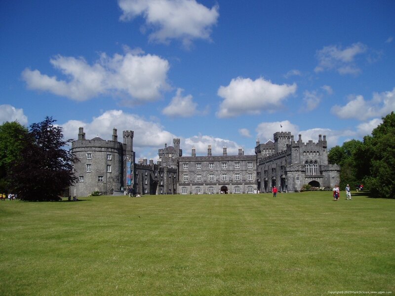 Kilkenny Castle on a sunny day