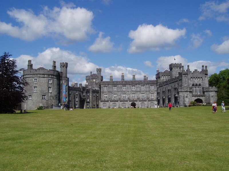 Kilkenny Castle on a sunny day
