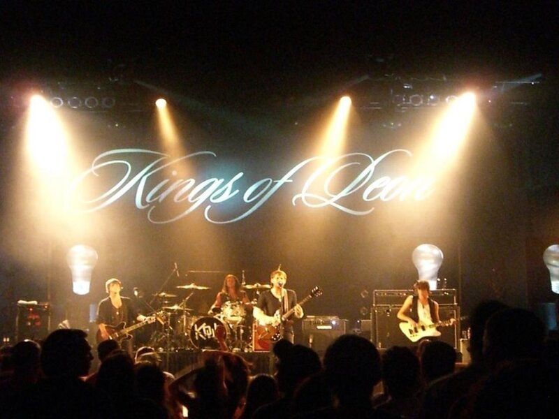 Kings of Leon concert performance
