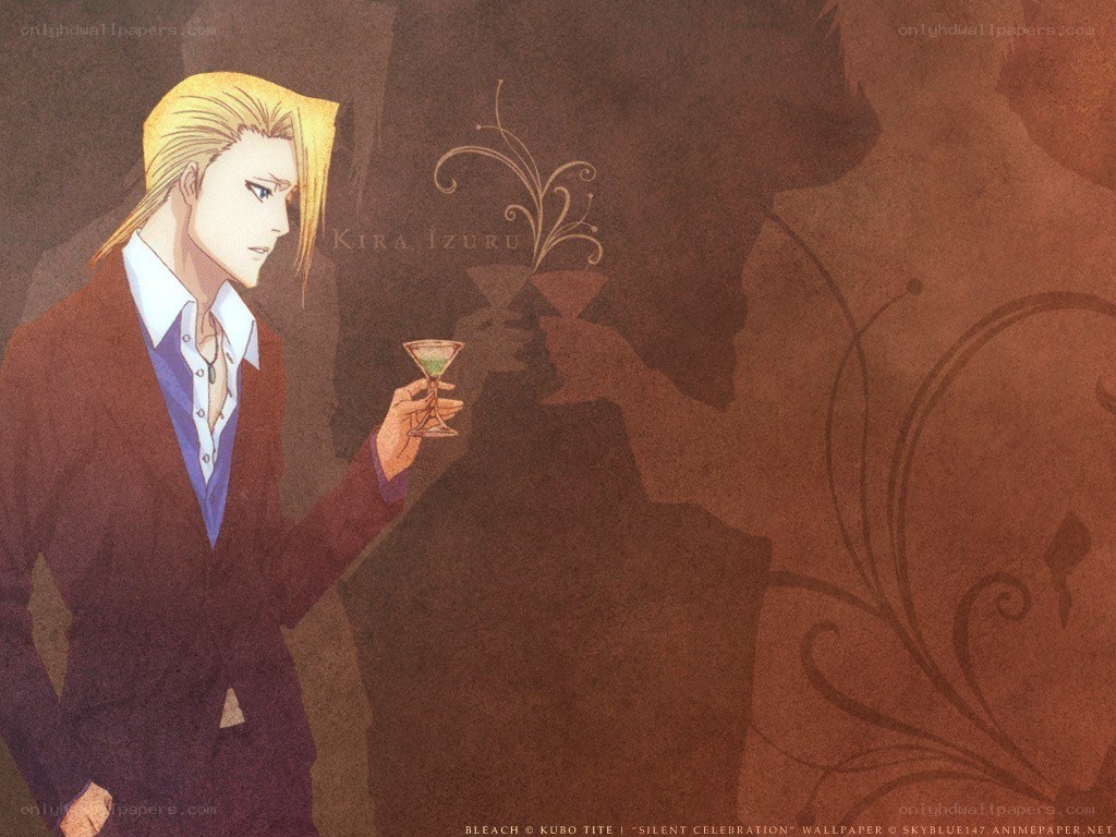 Kira Izuru holding a drink