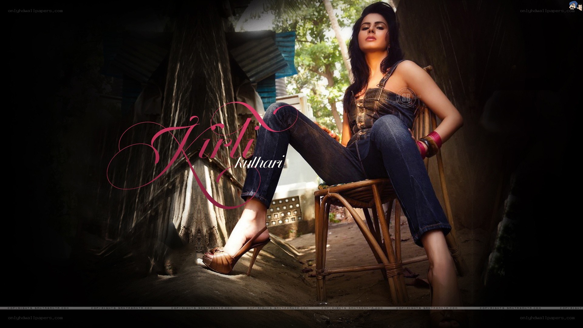 Kirti Kulhari in denim