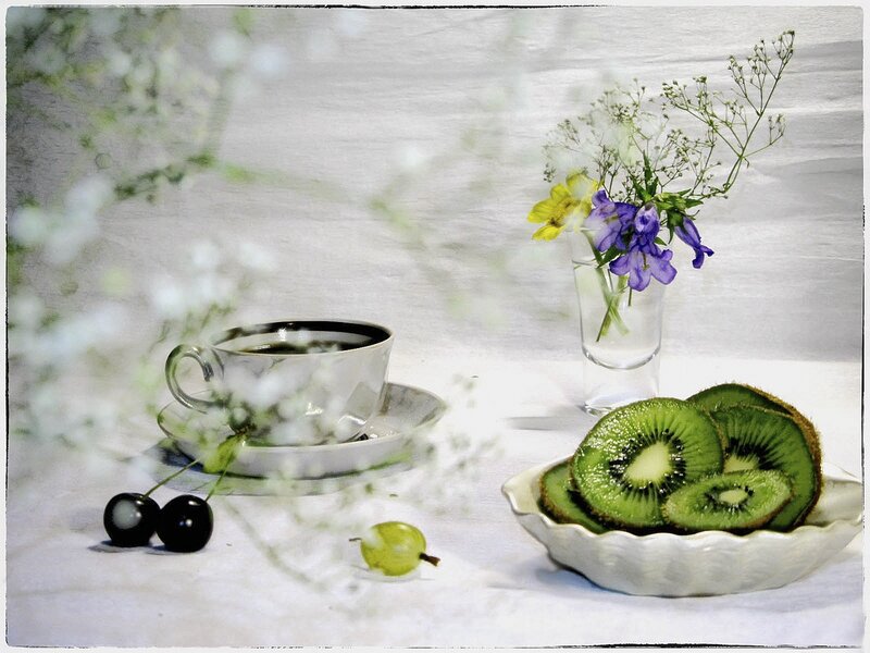 Kiwi Slices and Tea