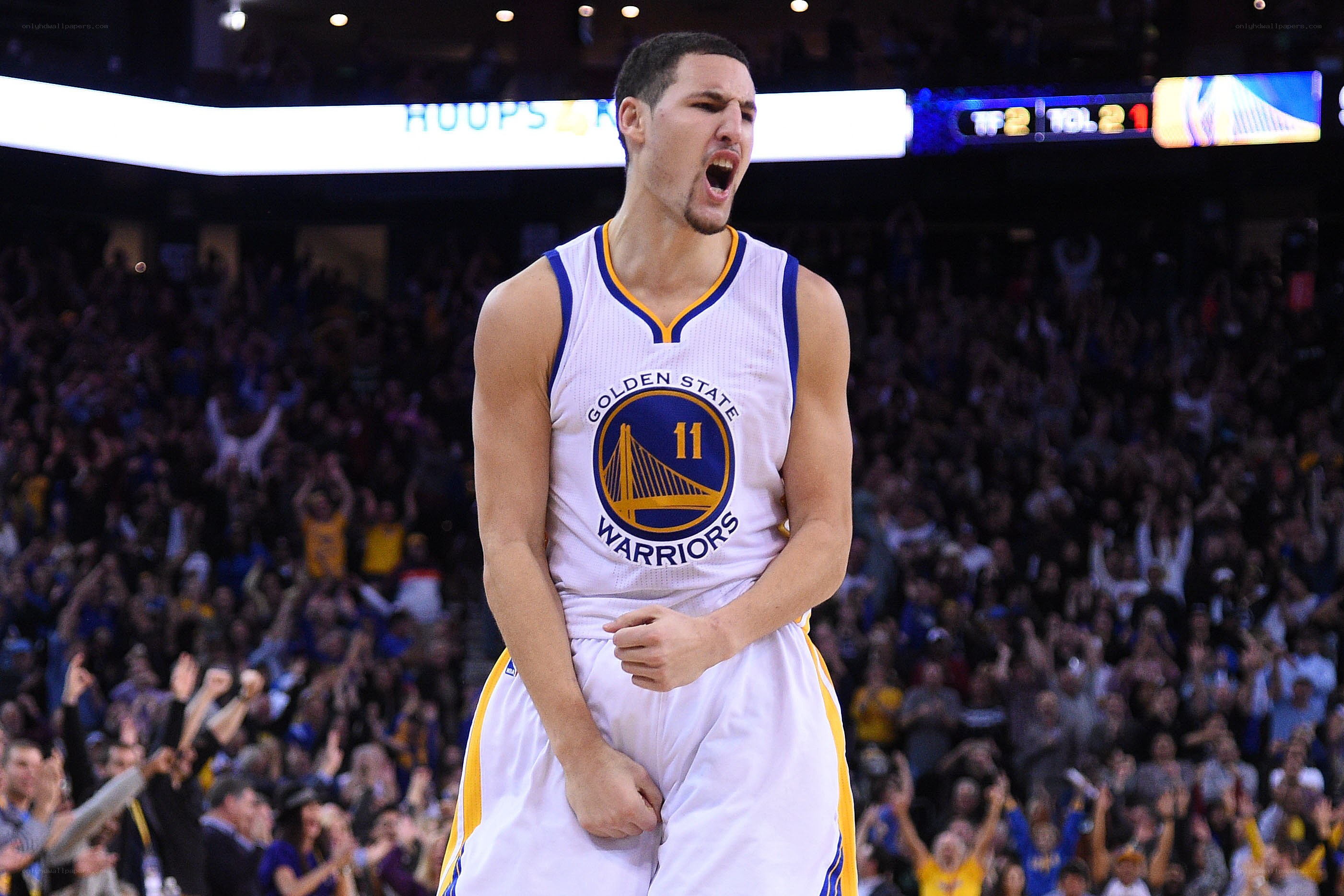 Klay Thompson celebrates