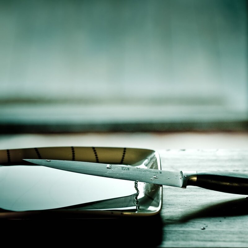 Knife on a Plate