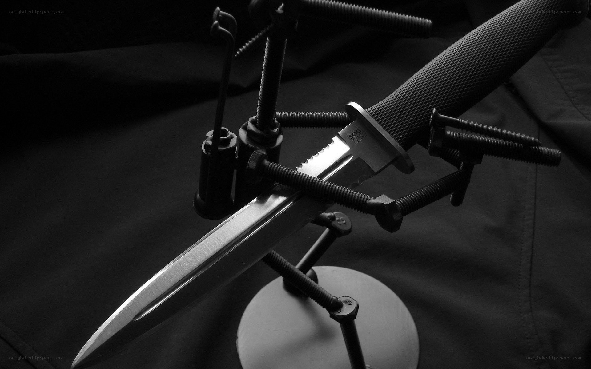 knife on sharpening stand
