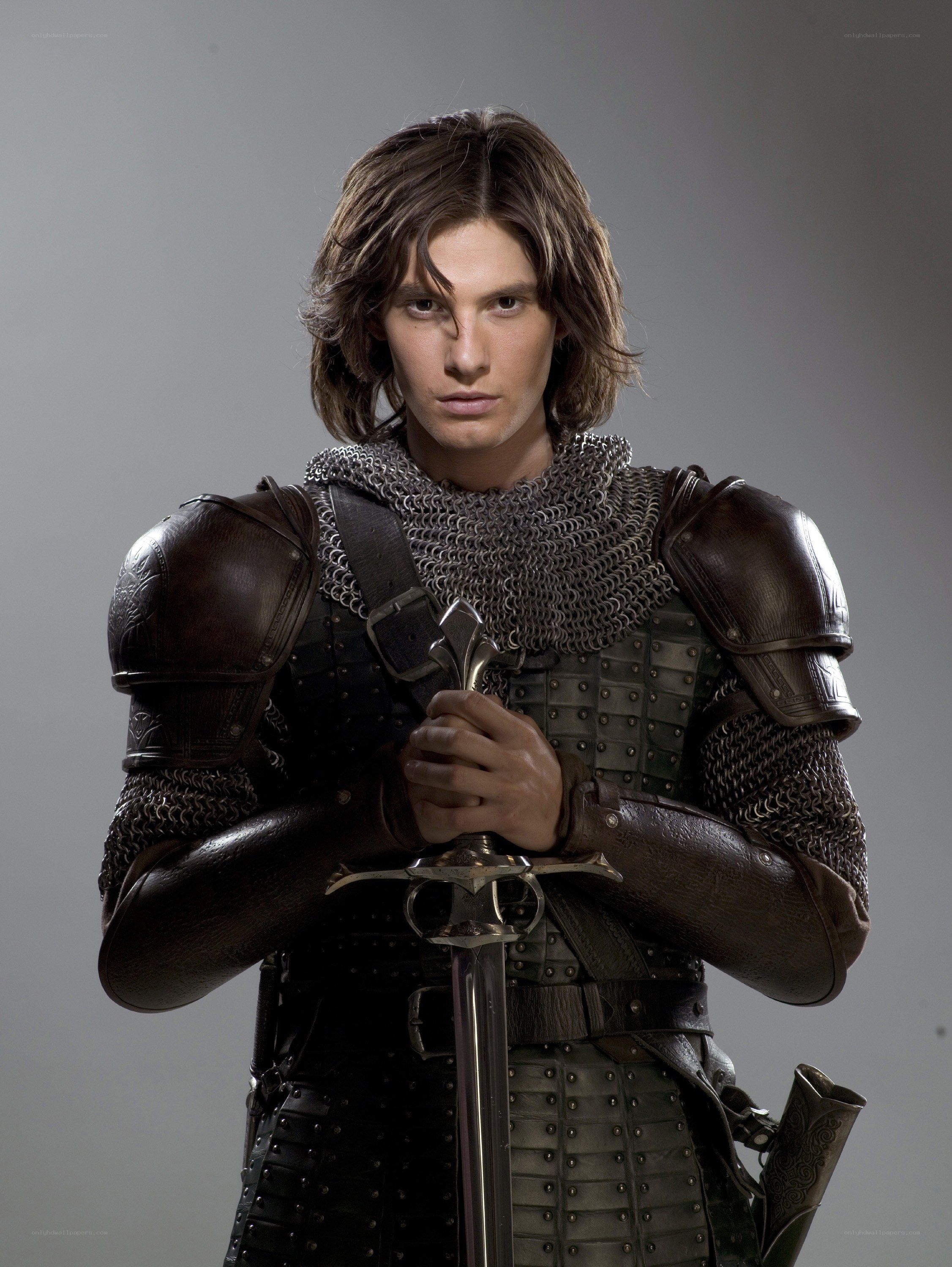 knight in armor holding sword