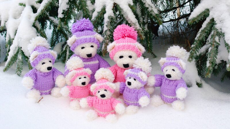 Knitted bears in snow