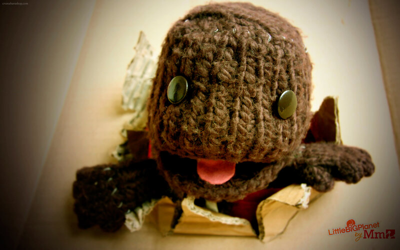 knitted creature peeking out