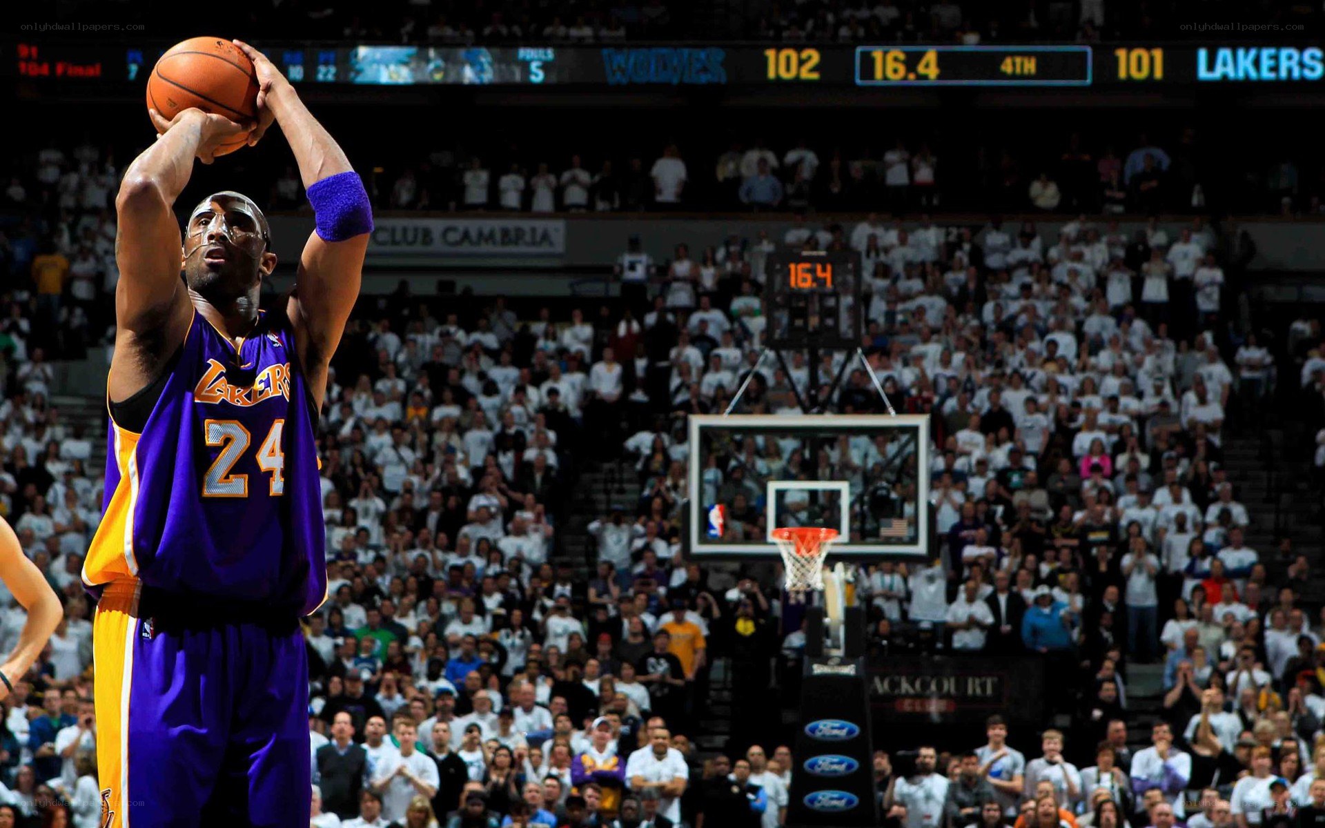 Kobe Bryant shooting a free throw