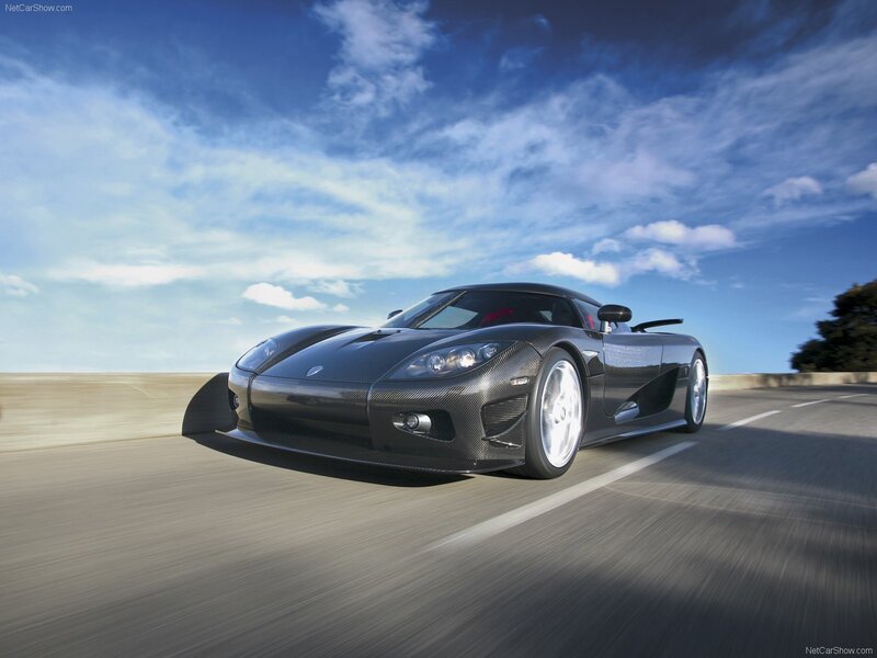 Koenigsegg CCX on a highway