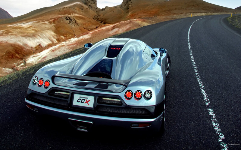 Koenigsegg CCX on a winding road