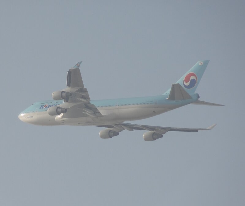 Korean Air Boeing 747 — Light Blue