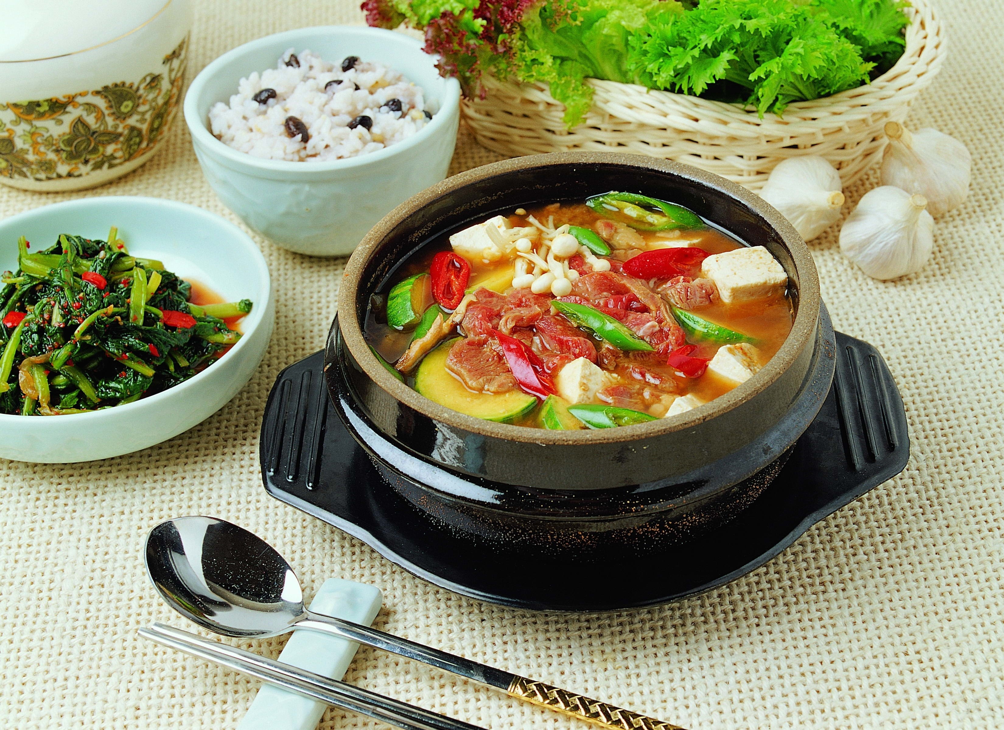 Korean beef stew meal