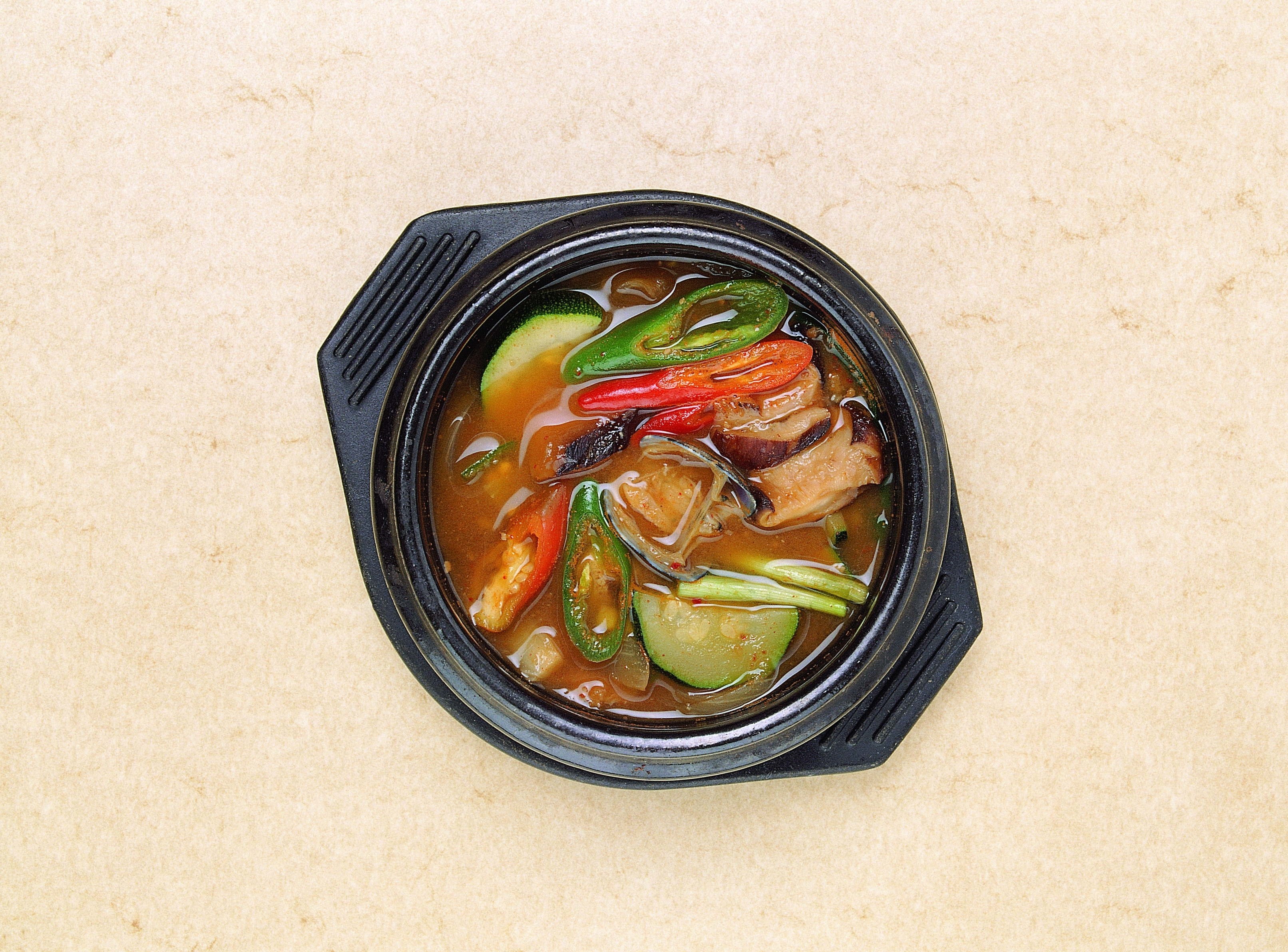 Korean stew in a pot