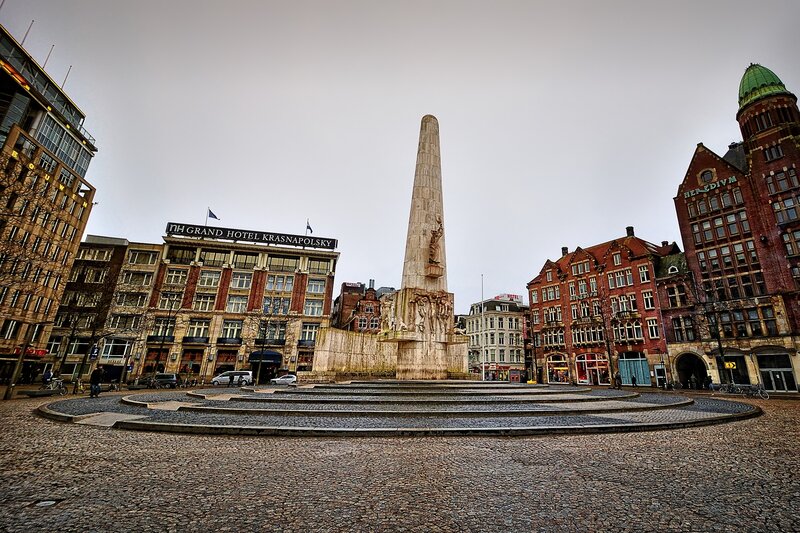 Krasnapolsky Hotel and Monument