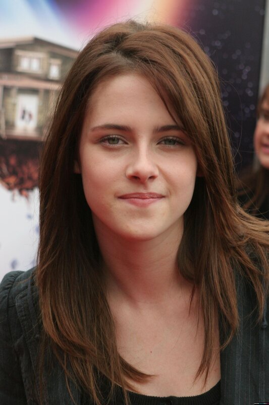 Kristen Stewart at event