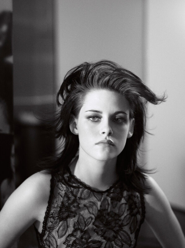 Kristen Stewart in black and white