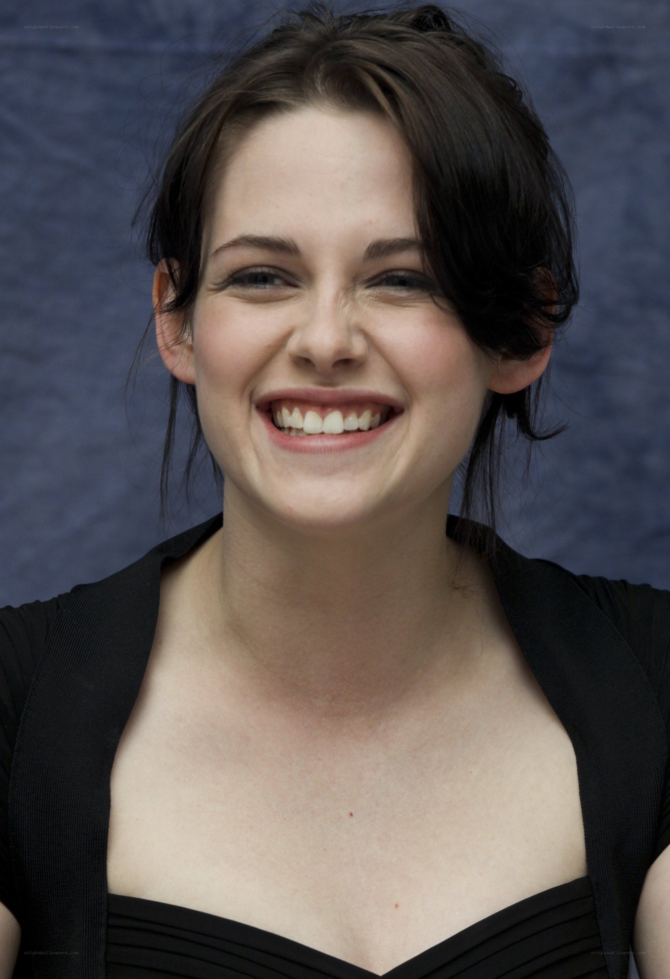 Kristen Stewart smiling