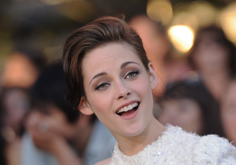 Kristen Stewart smiling at event