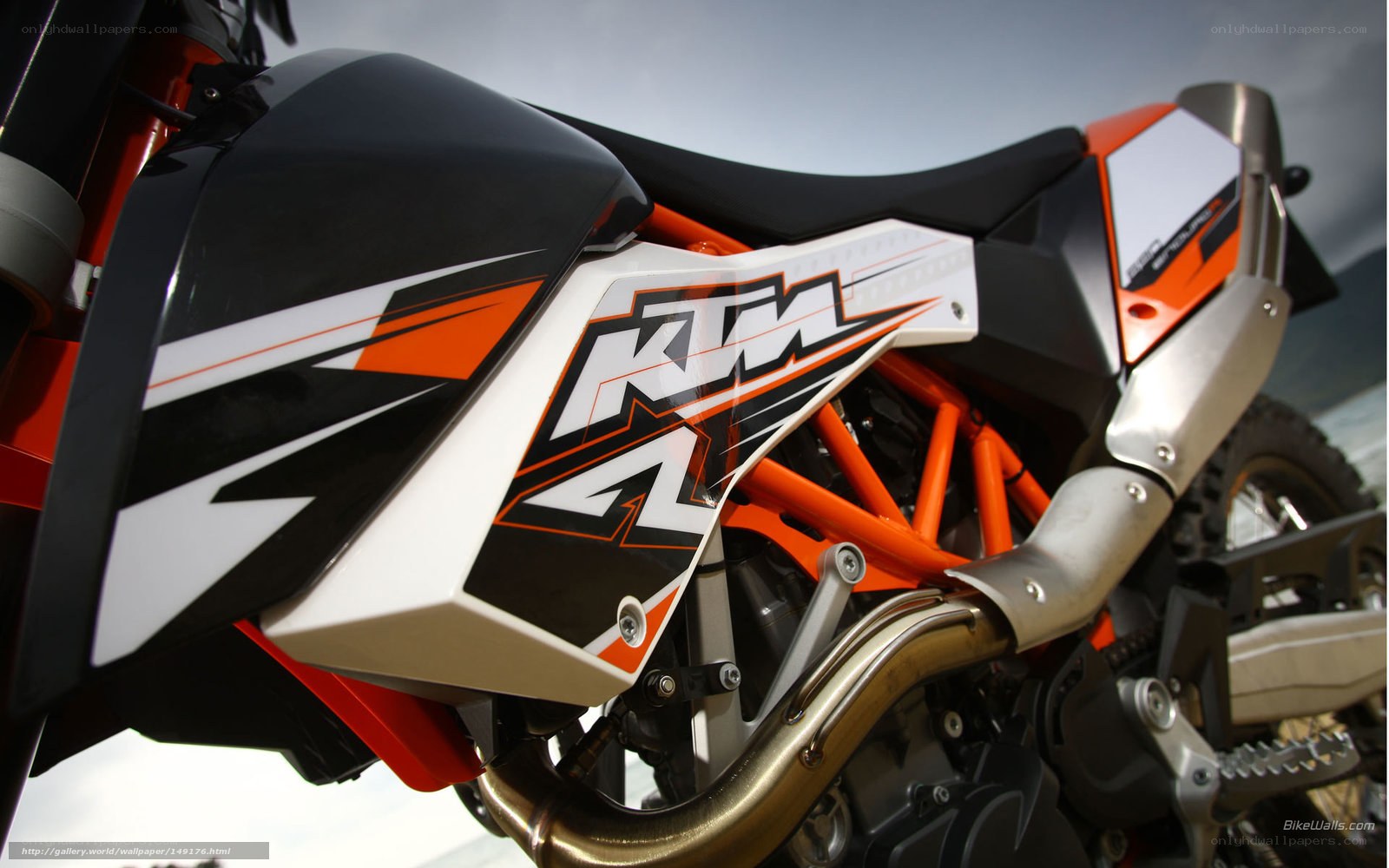 KTM motorcycle side profile