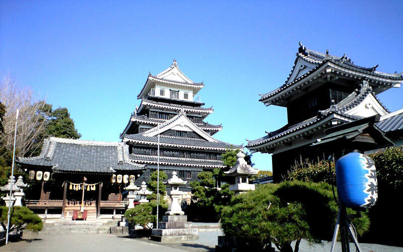 Kumamoto Castle on a sunny day