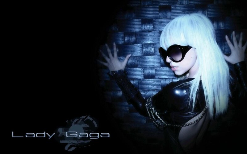 Lady Gaga in black outfit
