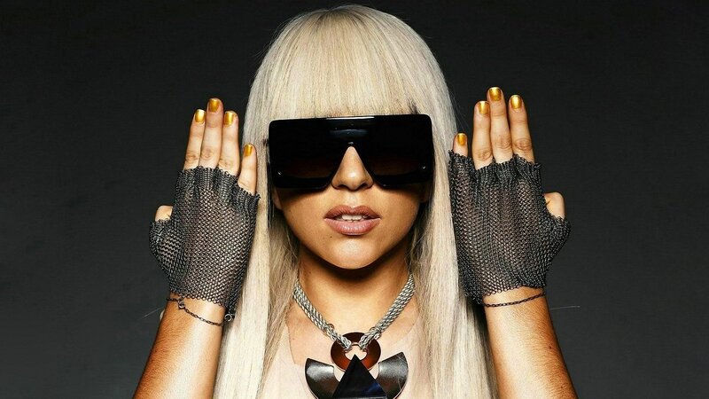 Lady Gaga in sunglasses