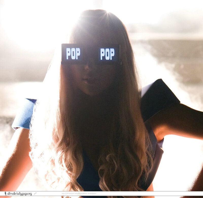 Lady Gaga in sunglasses