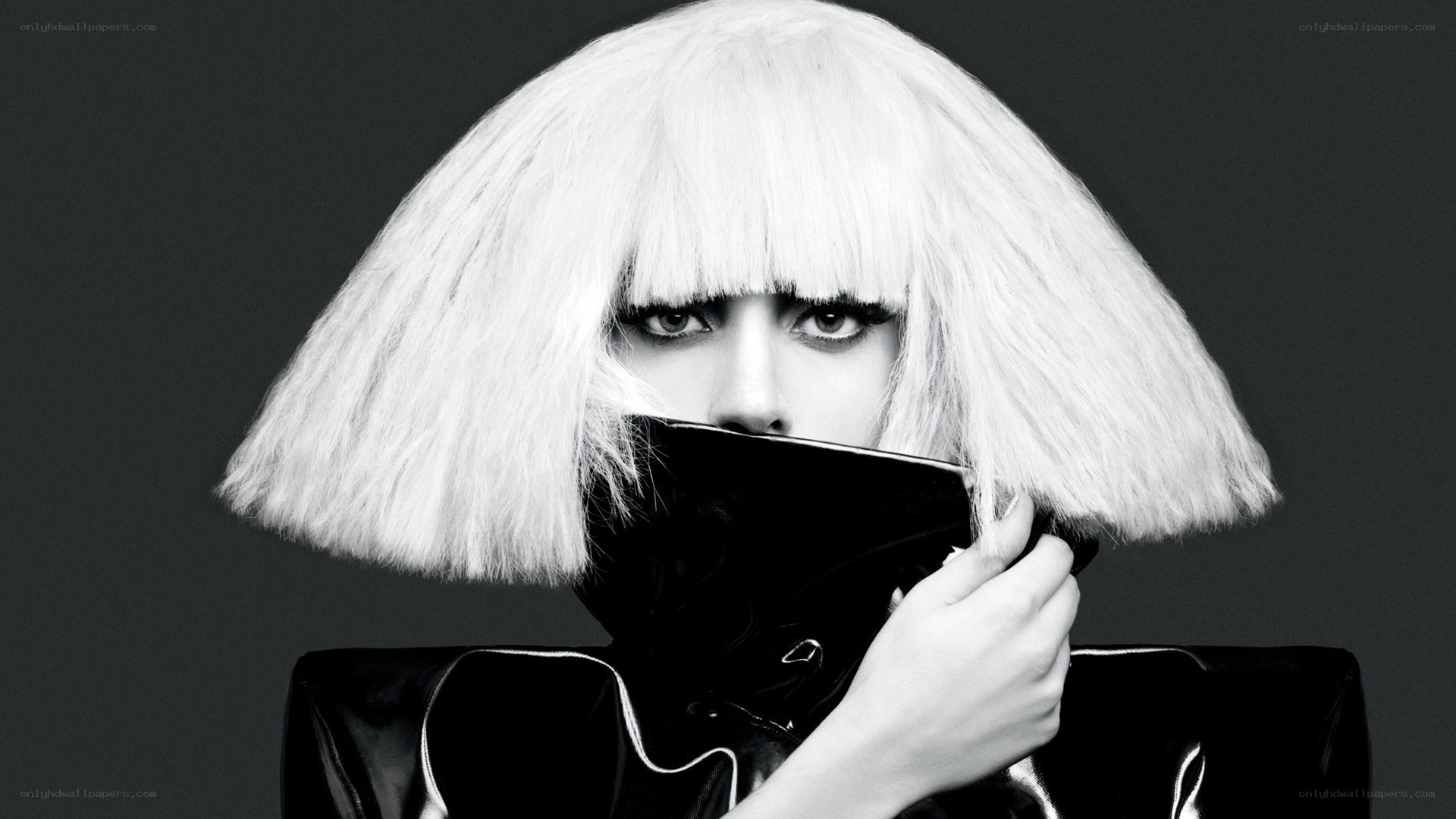 Lady Gaga in white wig