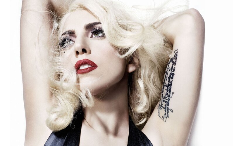 Lady Gaga with blonde hair