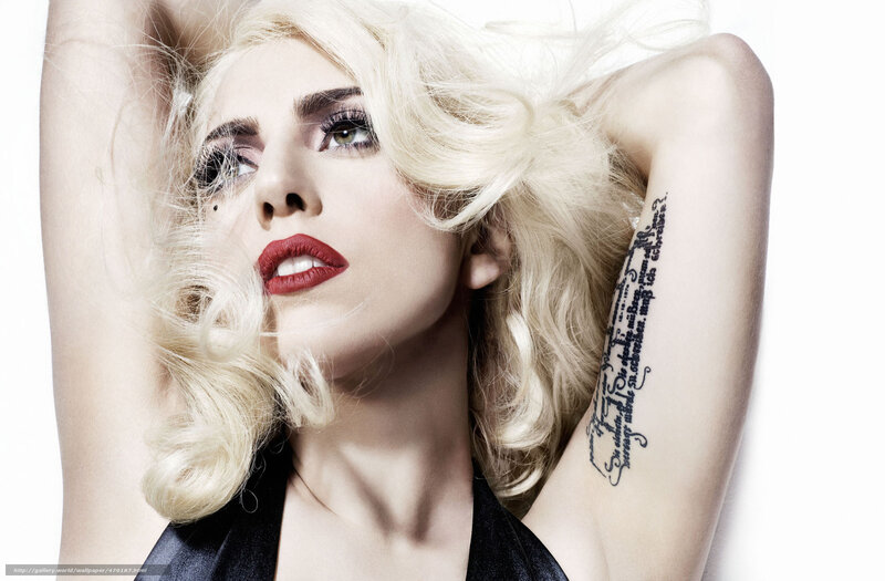 Lady Gaga with blonde hair