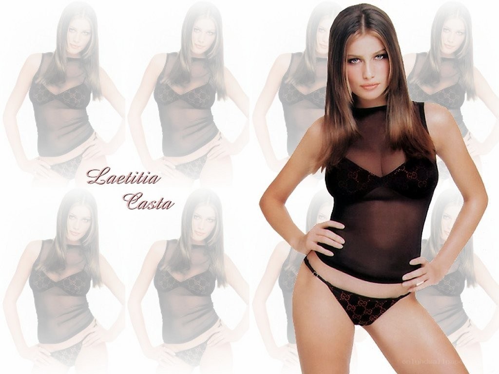 Laetitia Casta in lingerie