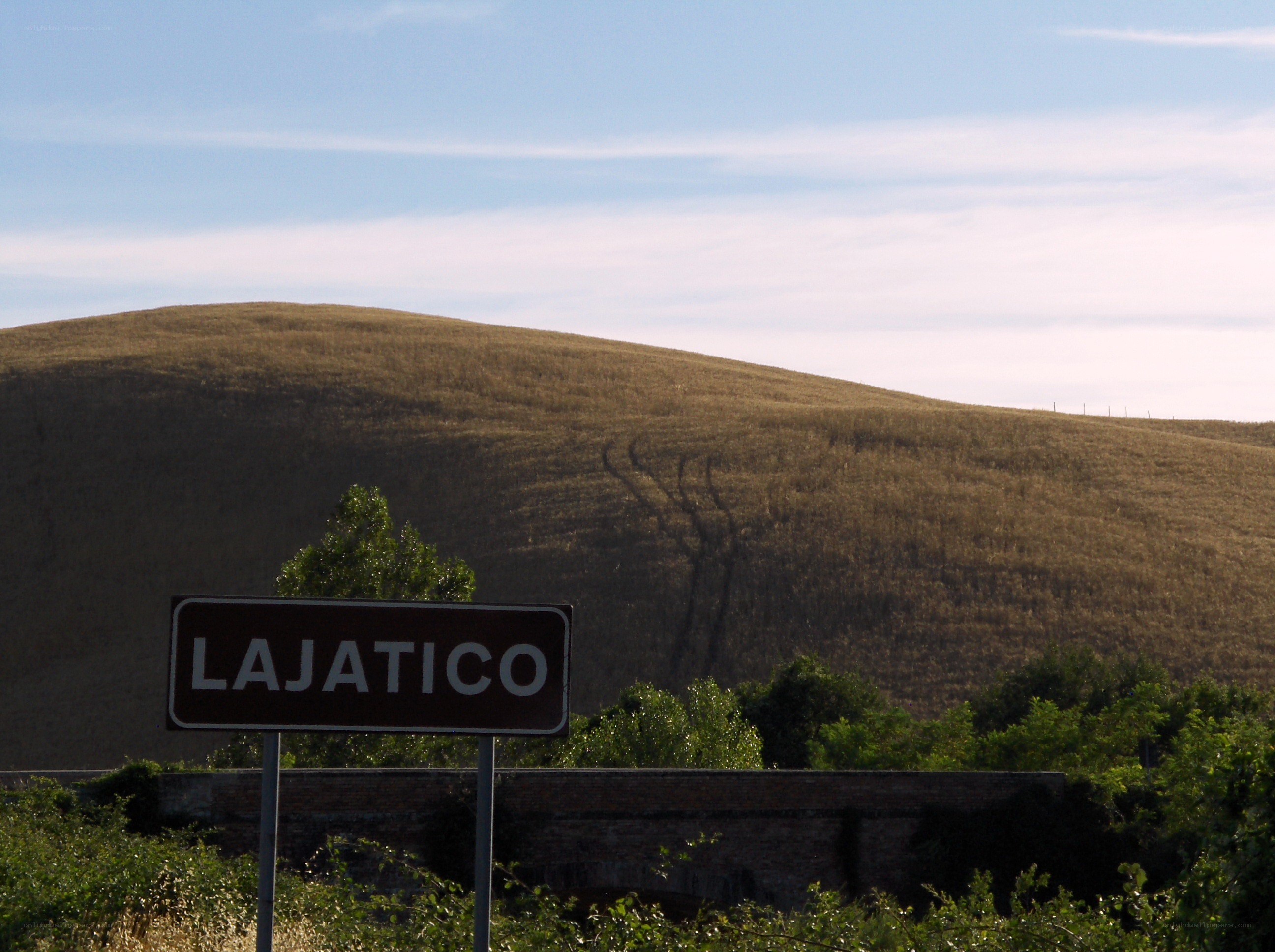 Lajatico town sign