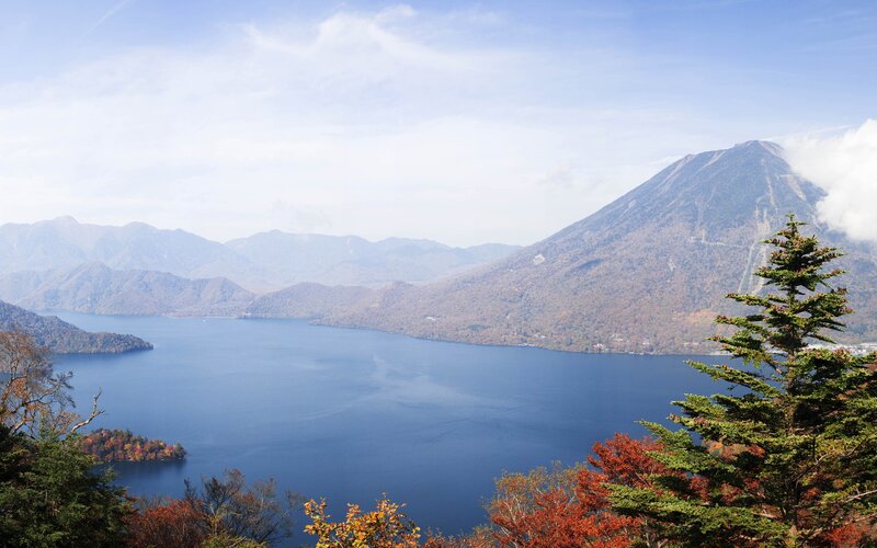 Lake and mountain landscape