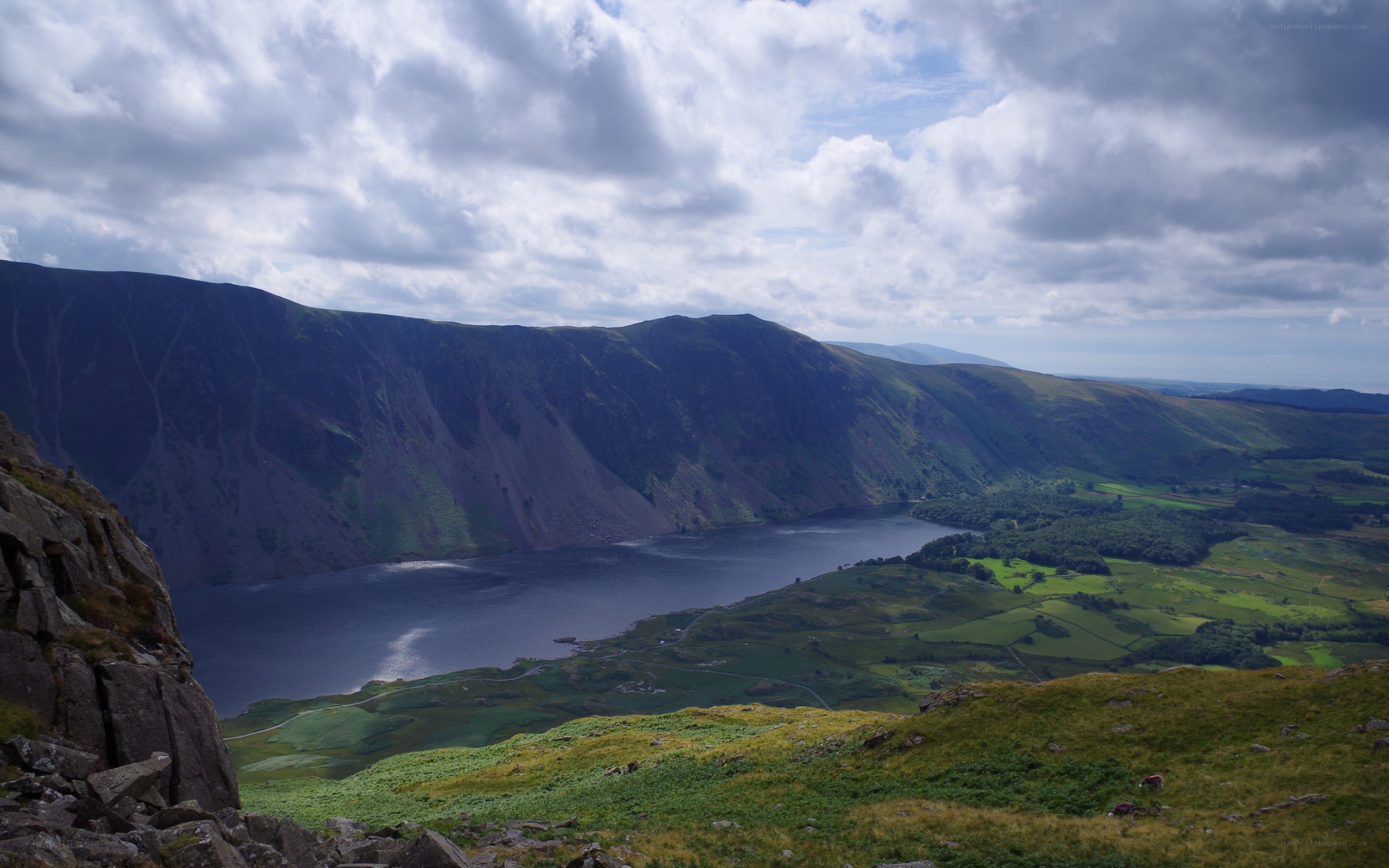 Lake and mountain landscape