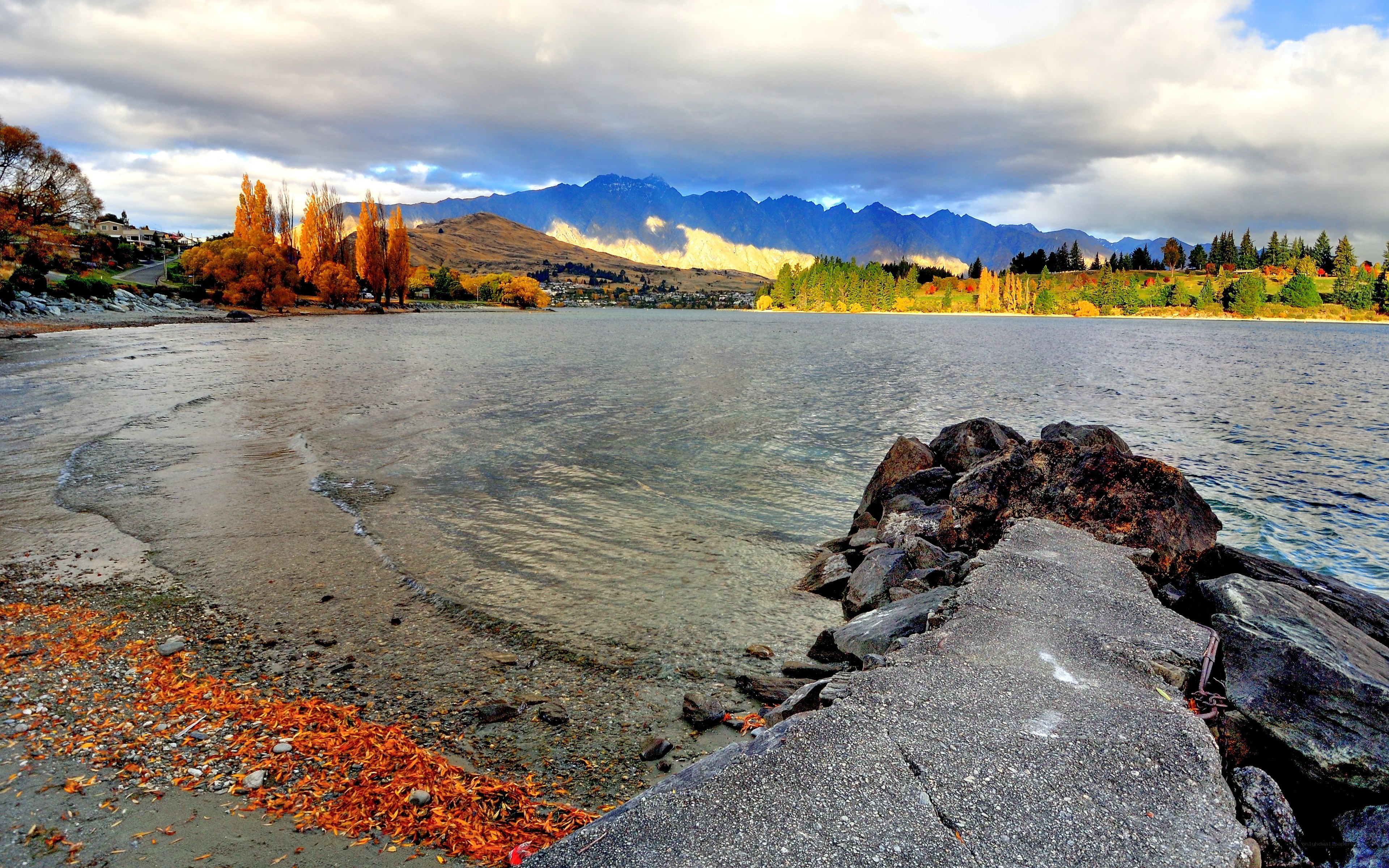 Lake and mountains in autumn