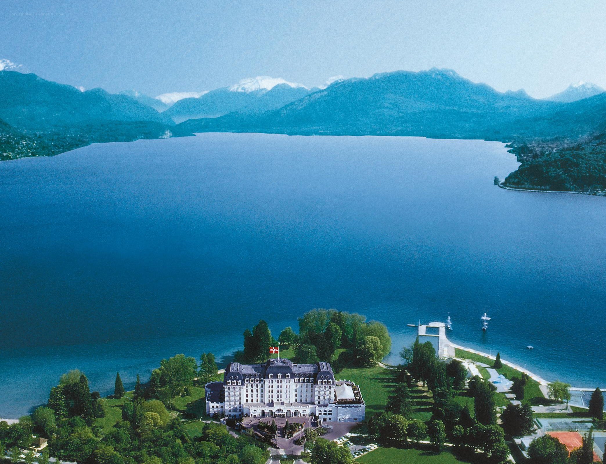 Lake Geneva hotel view