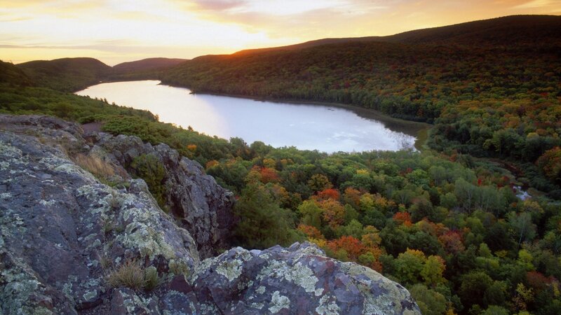 Lake in Autumn Forest — Green