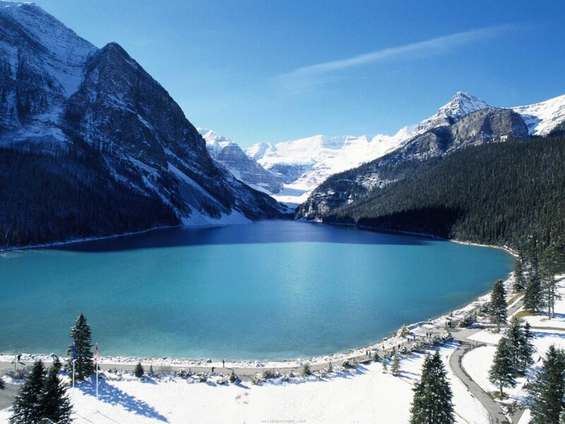 Lake in Mountain Valley — Blue, Serene, Winter