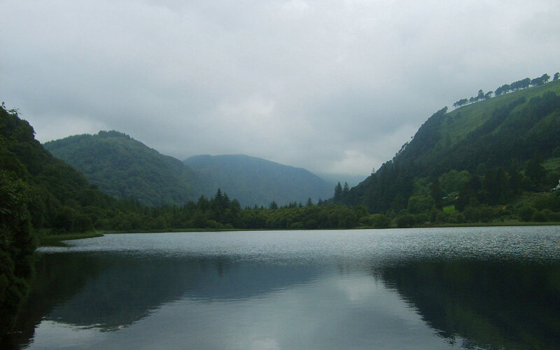 Lake in Mountain Valley — Green, Overcast
