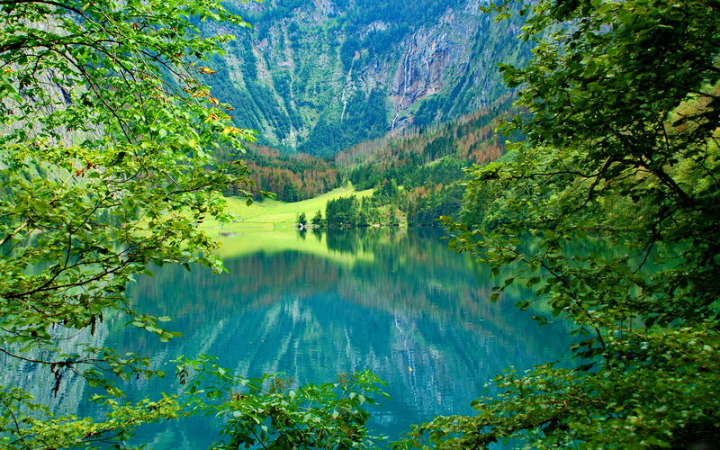 Lake in Mountain Valley — Green, Serene, Summer