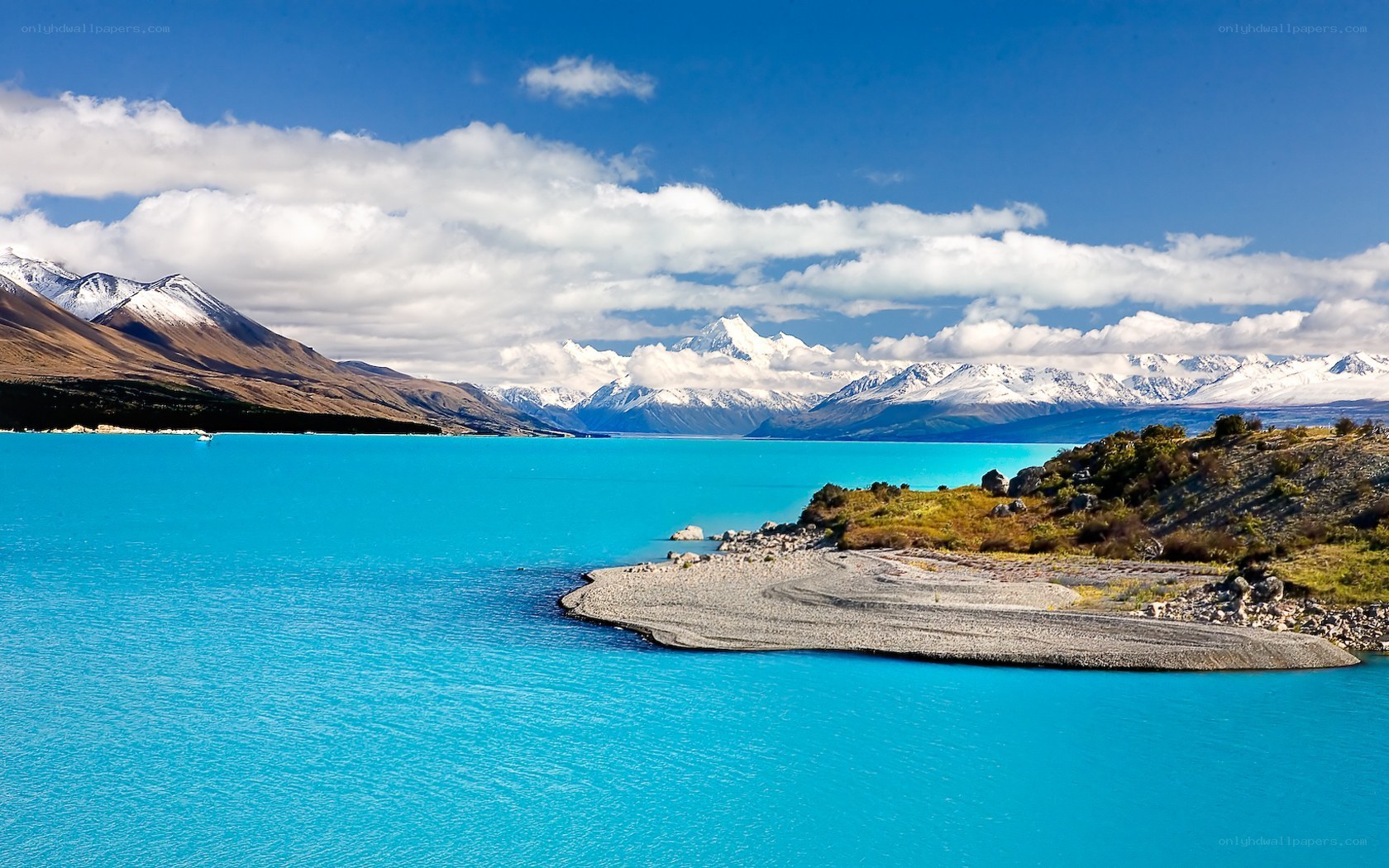 Lake Pukaki with Mount Cook